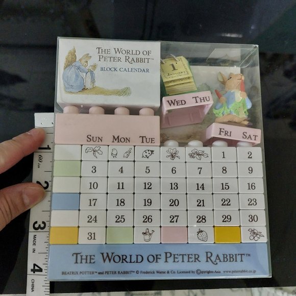Discontinued Made In Japan The World Of Peter Rabbit Block Calendar Coll… - Picture 7 of 8